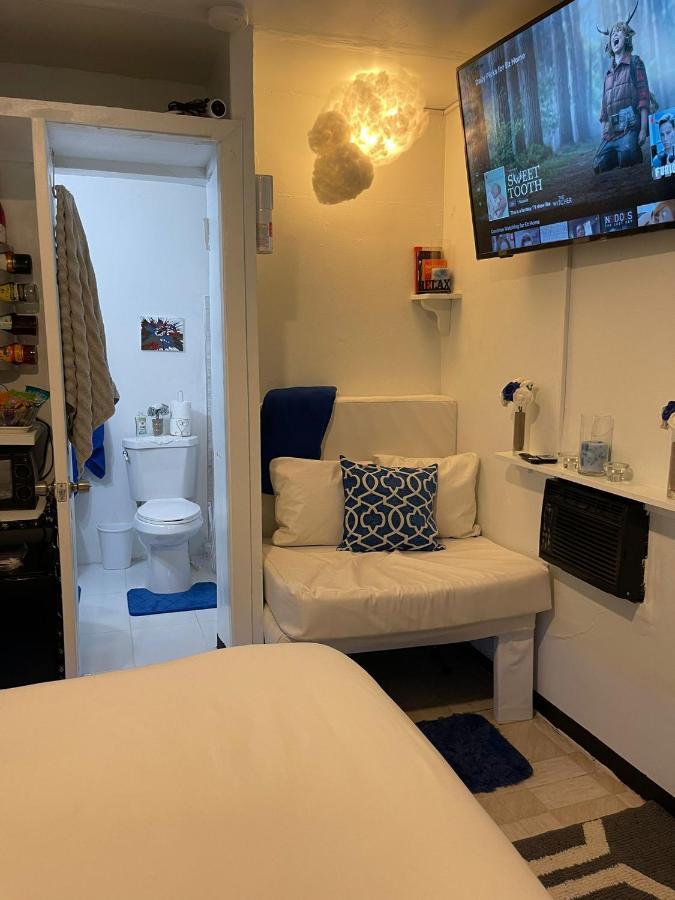 Blue Royalty Bed & Breakfast Портмор Екстериор снимка
