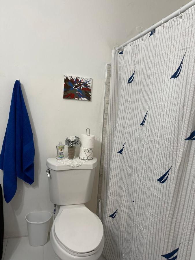 Blue Royalty Bed & Breakfast Портмор Екстериор снимка